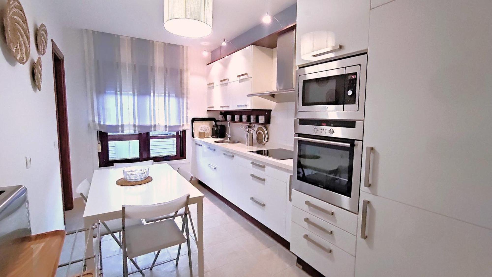 Rias Baixas En Ribeira Piso Centrico Con Parking Y Wifi Apartment Luaran gambar